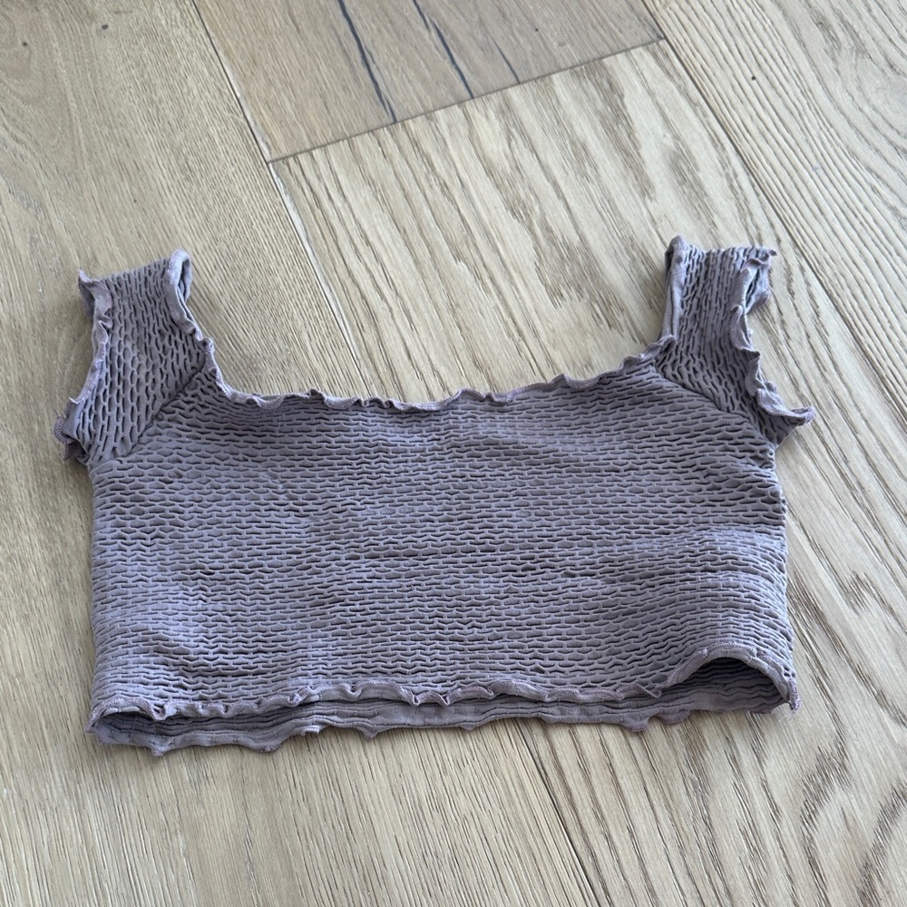 Free People Women's Purple Crop-top
Textured Knit Crop Top - Purple XS/S
